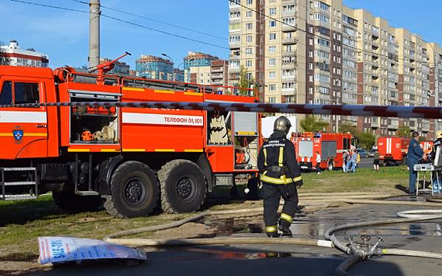 В Барнауле вспыхнул автобус с пассажирами во время движения