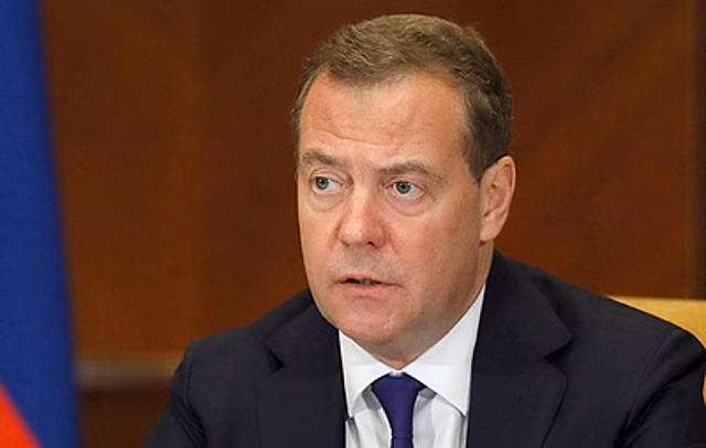 Медведев прокомментировал слова "заговорщиков" из ФРГ об утрате страной суверенитета