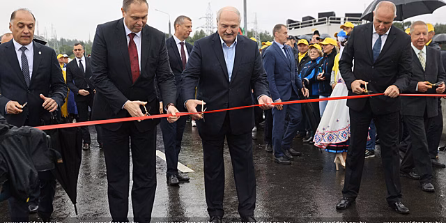 Подарок для Гродно: Лукашенко открыл мост «Восточный» через Неман