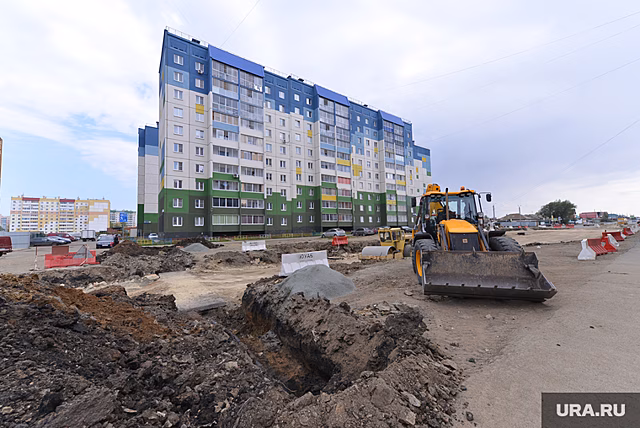 В Челябинске строят новую дорогу к озеру