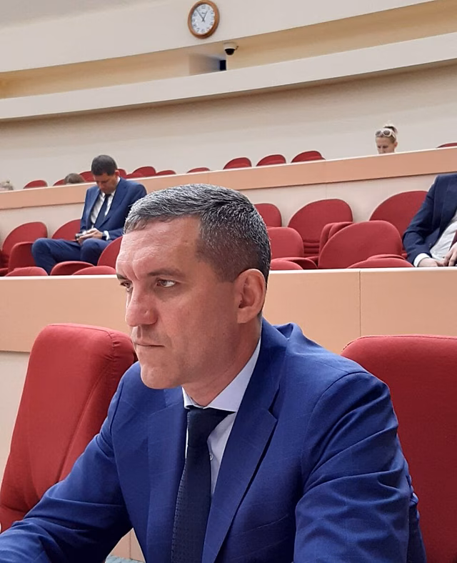 Александр Бурмак: В Саратове необходимо вводить платные парковки