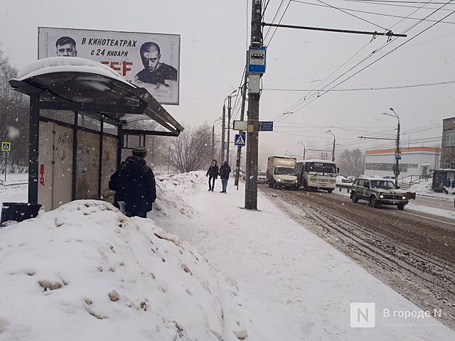 Остановочные павильоны рушатся из-за снега в Нижегородской области