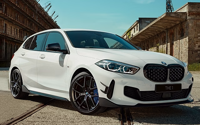 BMW представил лимитированную спецверсию 1-Series