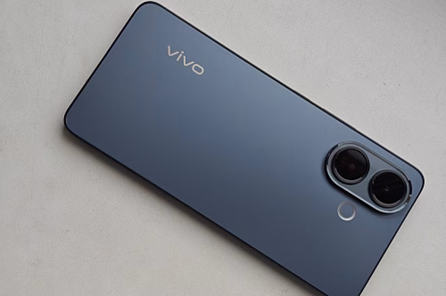 vivo V60 Lite: тонкий, выносливый и удивительно «живой» средний класс