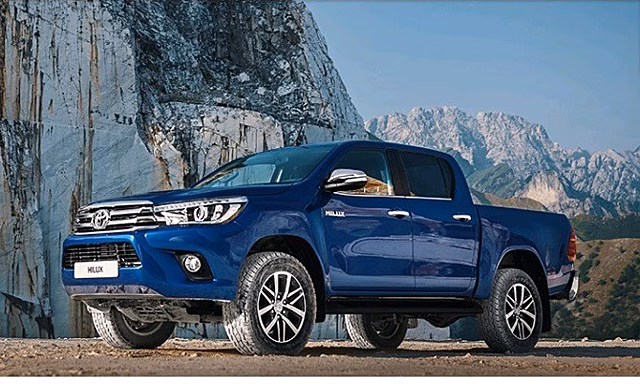 Toyota Hilux остался самым популярным пикапом России