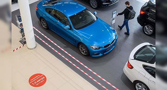 Автодилеры Петербурга снова нарастили объем продаж