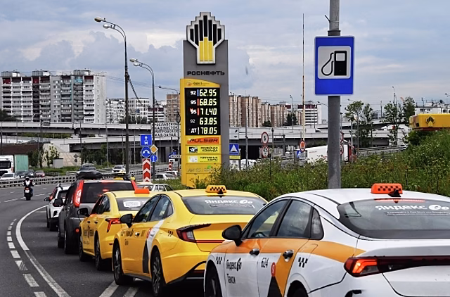 Правительство РФ разрешило оборот бензина «Евро-3» до конца года
