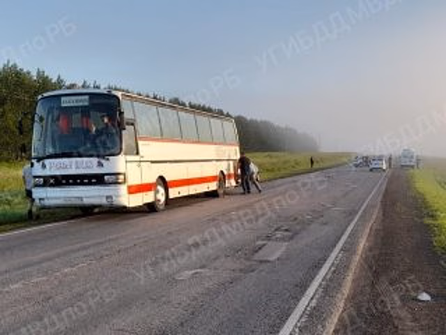 В Башкирии автобус с 27 пассажирами попал в ДТП