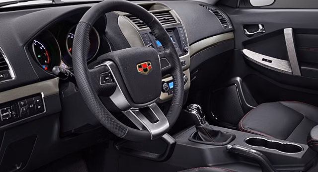 Geely рассекретил данные о семиместном кроссовере Okavango