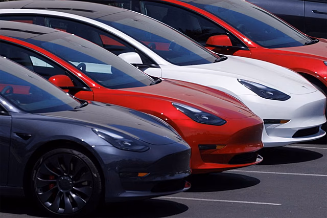 Конкурент высмеял Tesla из-за глохнущих автомобилей