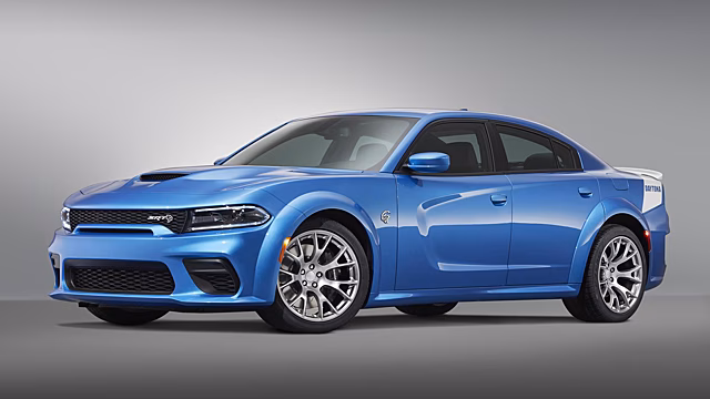 Это 717-сильный Dodge Charger Widebody Daytona