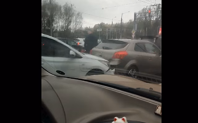 В Рязани массовое ДТП произошло на путепроводе из Приокского