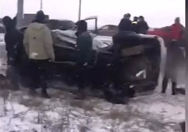 В Карачаево-Черкессии четыре человека, в том числе, двое детей, погибли в аварии