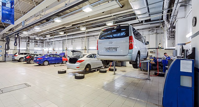 Сервисные центры компаний «Рольф» и «Автомир» возобновили работу в Москве