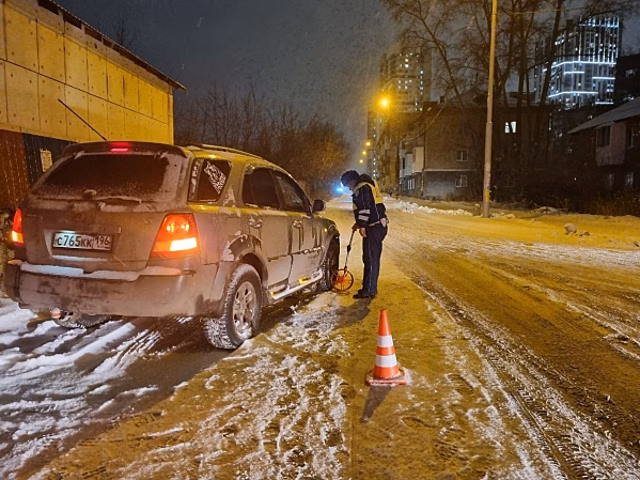 В Екатеринбурге погиб шестилетний мальчик: отец заставил его перейти дорогу в одиночку
