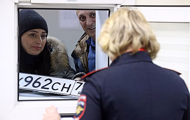 В МВД объяснили, зачем менять буквы и цифры на госномере машины при его утрате