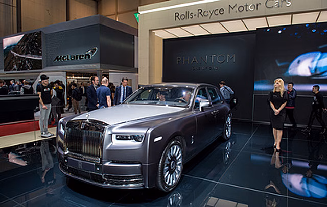 Rolls-Royce заявила о рекордных продажах в 2022 году