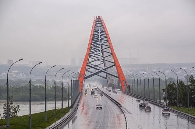 На Бугринском мосту новосибирским водителям чаще всего требуется помощь
