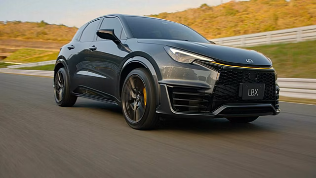 Lexus прибыл на выставку с концепт-каром, получившим название Morizo ​​RR