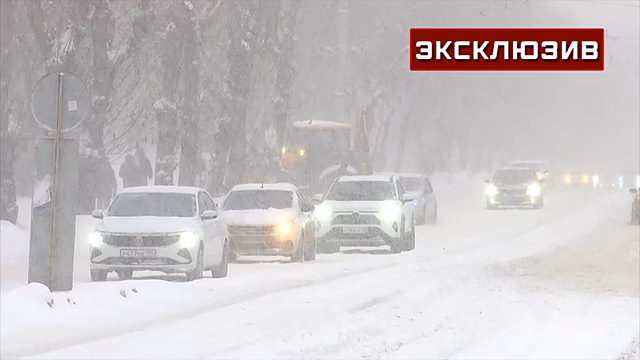 Екатеринбург вслед за Челябинском погрузился в снежный хаос
