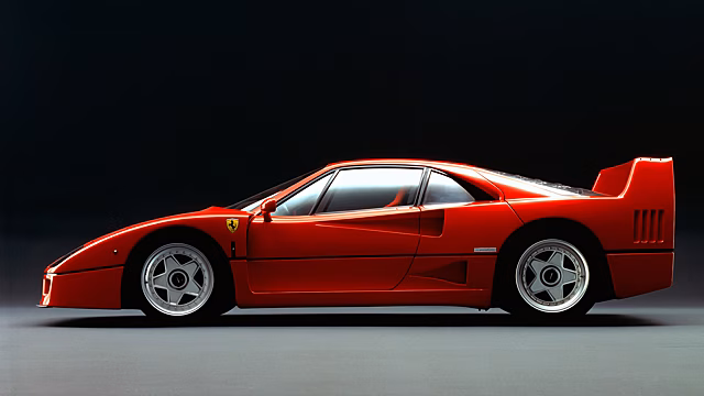 Суперкар Ferrari стоимостью $2,4 млн обменяли на внедорожник. Загадочная история из США