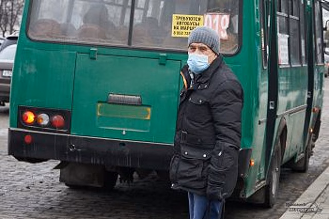 В Екатеринбурге перевозчика оштрафовали за давку в автобусах
