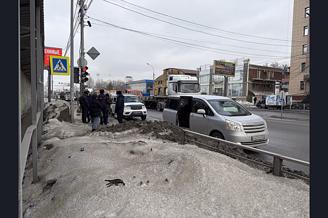 Подвергал пассажиров опасности: в Новосибирске поймали нелегального перевозчика
