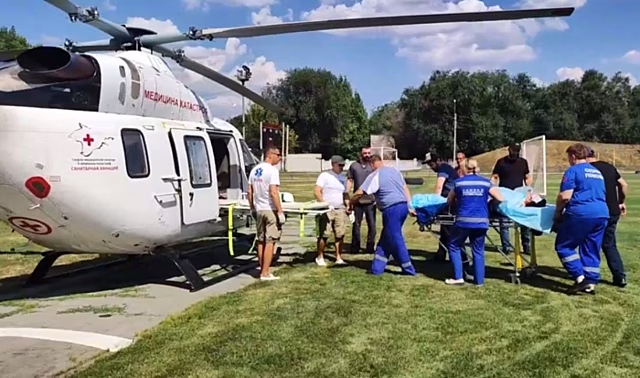 Единственная выжившая в ДТП женщина доставлена вертолетом в больницу Волгограда