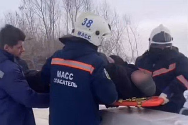При столкновении двух иномарок в Новосибирске пострадали трое взрослых и младенец