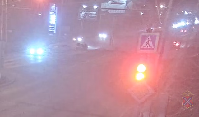 В массовом ДТП на юге Волгограда пострадали 4 человека