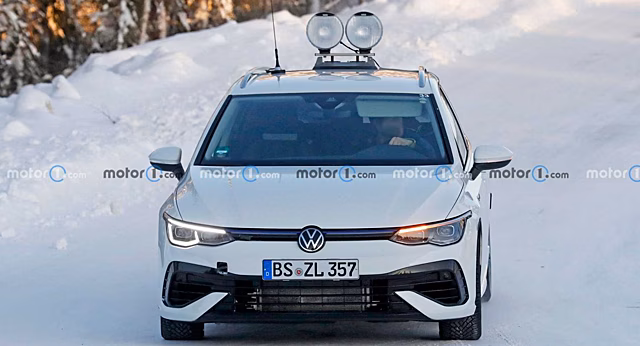 Универсал Golf R 2022 года признан лучшим универсалом VW