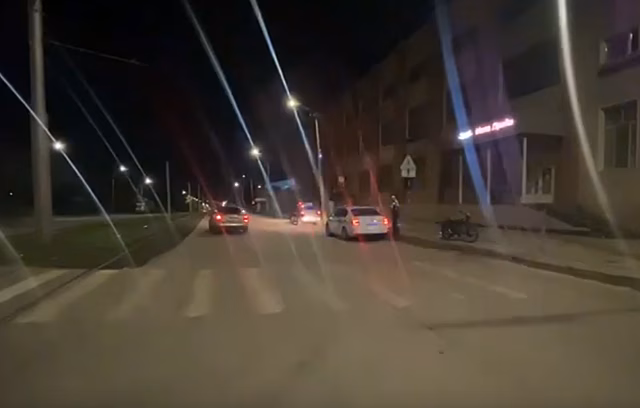 Убежавшие из дома подростки попали в ДТП на мопеде в Кемерове