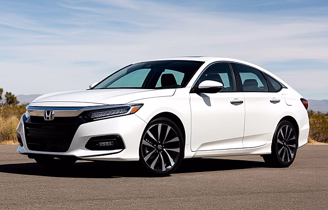 Краска против тормозов: Honda и Mazda одновременно судятся с владельцами в США