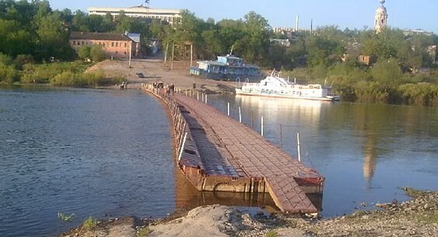 Понтонный мост через Оку вынесли на голосование