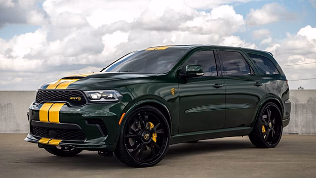Семейный внедорожник Dodge превратили в ракету