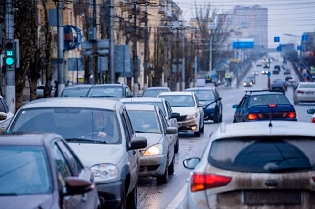 В Волгограде и области обучение в автошколах будет проходить по новым правилам