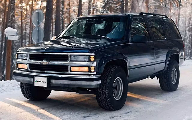 Chevrolet Tahoe 1997 года в хорошем состоянии продают за 1 млн рублей