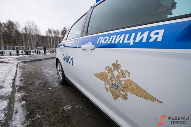 Под Омском микроавтобус столкнулся с фурой: есть погибшие
