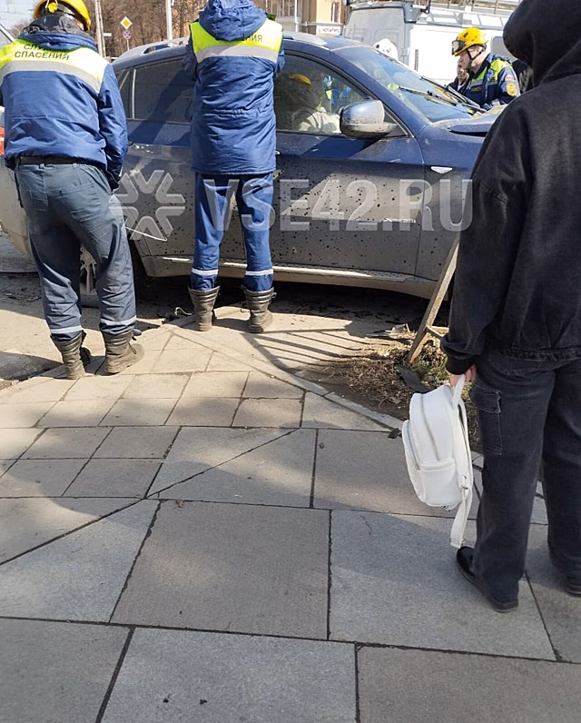 Два человека пострадали в массовом ДТП около кемеровского Парка Ангелов