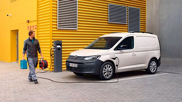 Volkswagen увеличил продажи коммерческих авто при падении прибыли