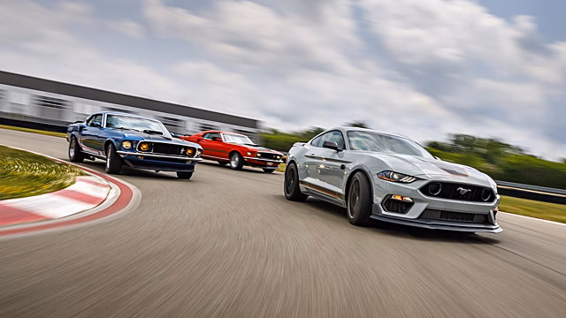 Ford Mustang Mach 1 получил V8 мощностью 486 л.с. и злобную внешность