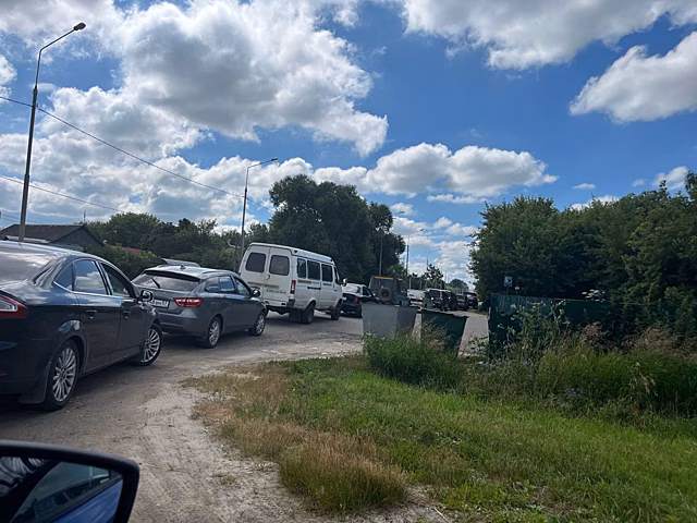 Кромчане выстроились в очередь на заправке после заявления губернатора