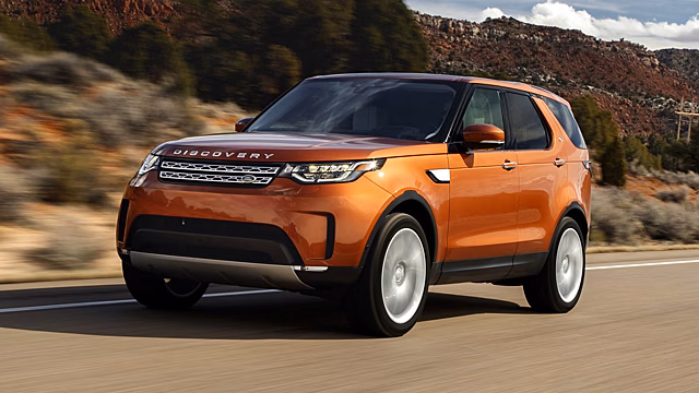 Jaguar Land Rover начнет производство Discovery в Словакии и сократит штат в Британии