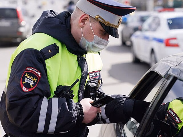 Юрист предупредил автомобилистов о нарушениях при движении задним ходом