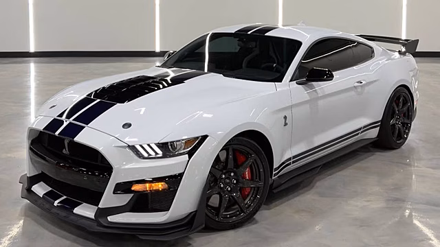 Редкий Ford Mustang Shelby GT500 выставили на продажу