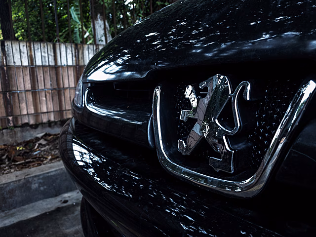 В автомобилях Peugeot появится голосовой ассистент на основе ChatGPT
