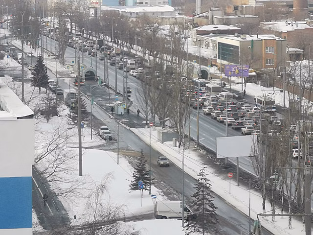 В Самаре сузили ул. Советской Армии: Московское шоссе и Ново-Садовая "встали"