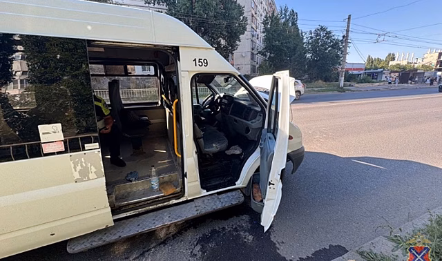 В Волгограде пассажирка пострадала из-за разрыва патрубка в маршрутке