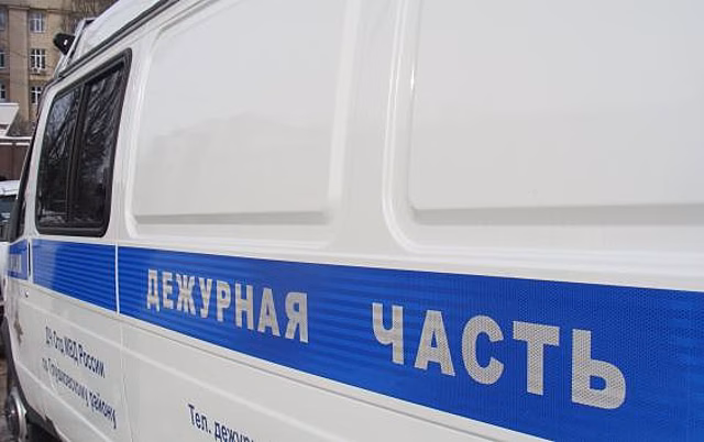 В Курске 18-летний парень присвоил найденный телефон и теперь объясняется в полиции