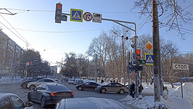 «Стрелка» для поворота направо появилась на перекрестке Белинского и Ошарской